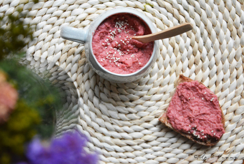 Houmous de betteraves. Easy Beetroot Hummus