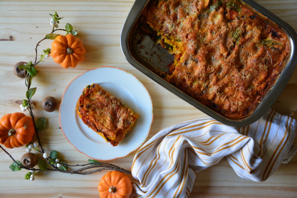 Lasagnes potiron, épinards & bolognaise végétarienne. Vegetarian lasagnas pumpkin spinach & red bean bolognese.