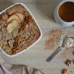 Baked Apple-Cinnamon Porridge. Porridge Pomme-Cannelle au four